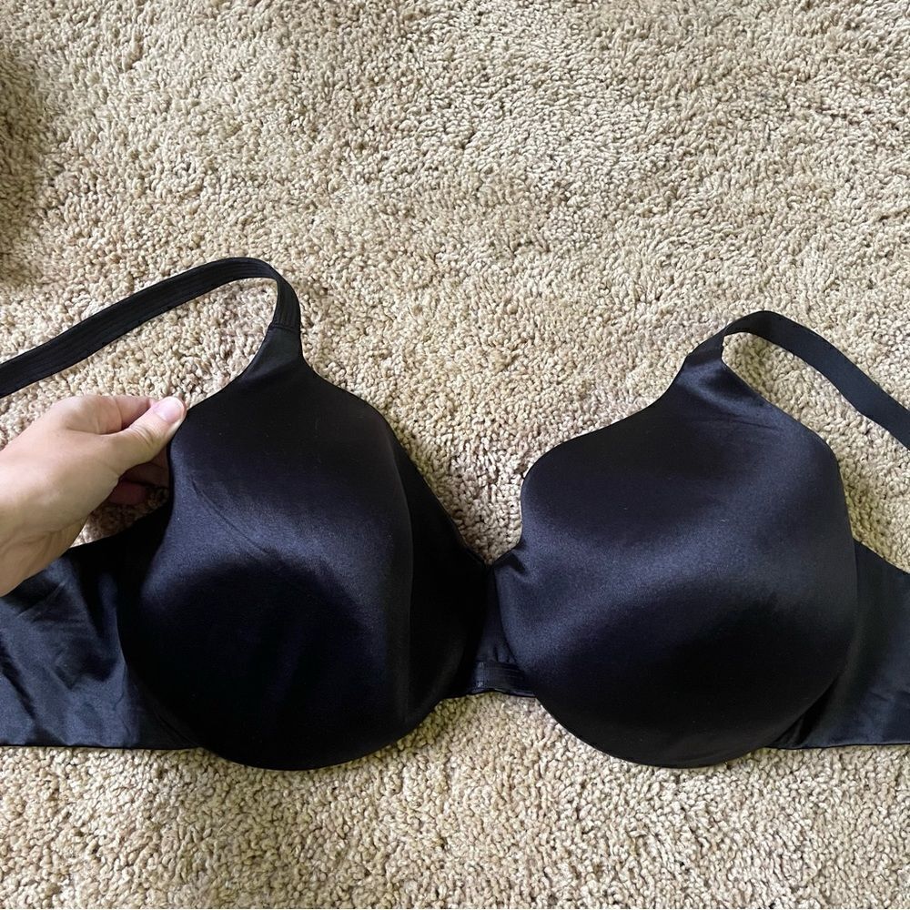 Bali Black One Smooth U Smoothing Concealing Contour Bra 42D - Picture 2 of 5